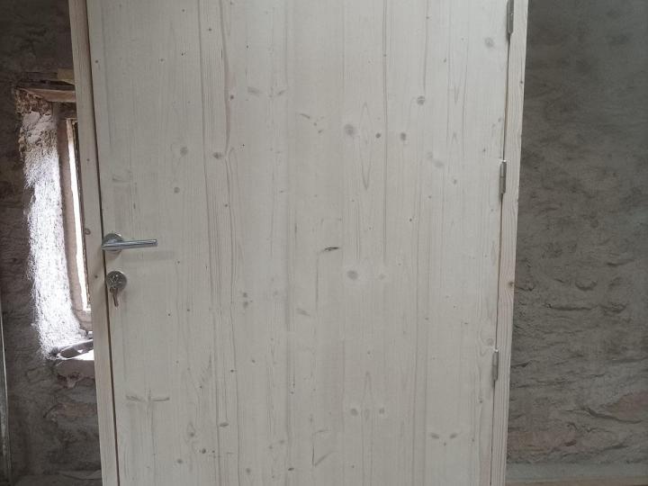 pose de portes Gard