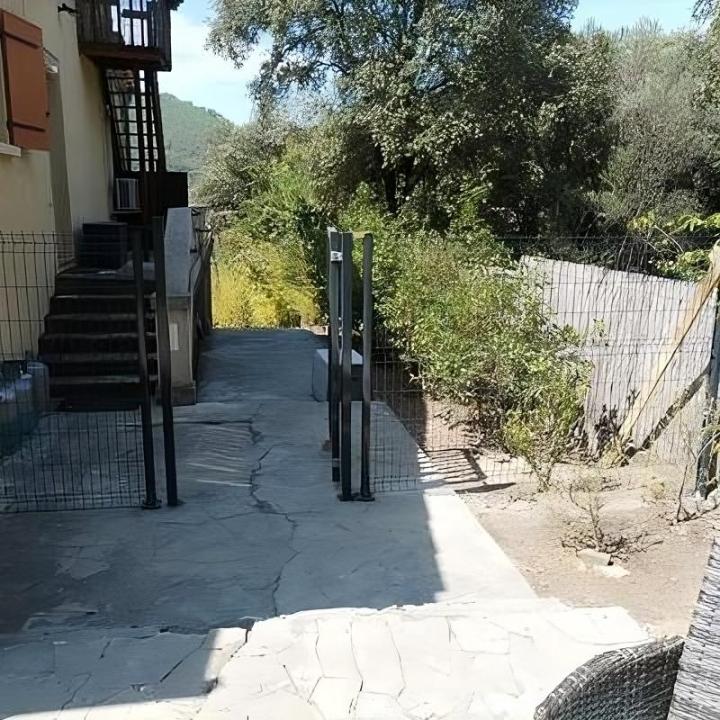 Installation de portes Gard