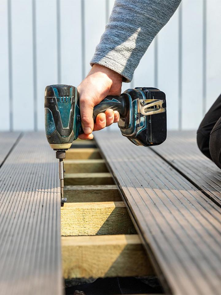 Laissez-nous vous accompagner tout au long de laa création de votre terrasse en bois dans le Gard.